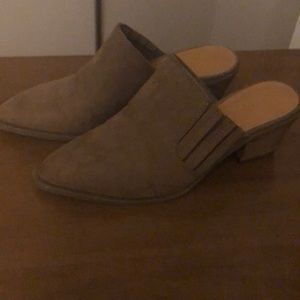 American Eagle 🦅 mules